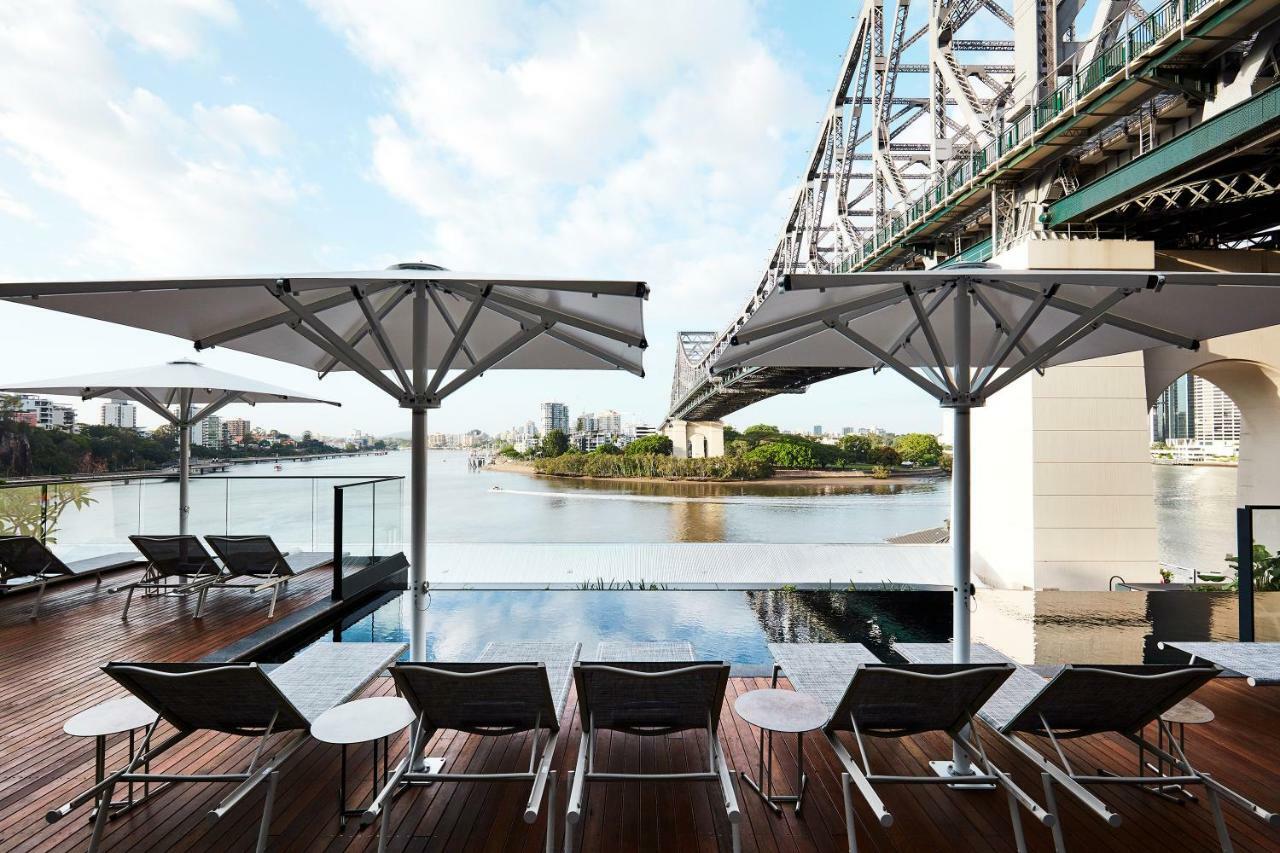 Crystalbrook Vincent Hotel Brisbane Eksteriør billede The pool at the Riverview Hotel