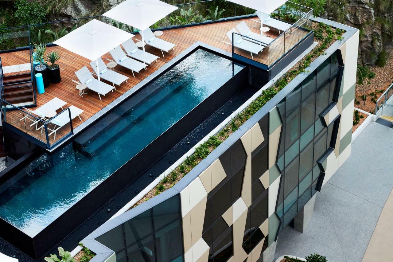 Crystalbrook Vincent Hotel Brisbane Eksteriør billede The hotel's rooftop pool